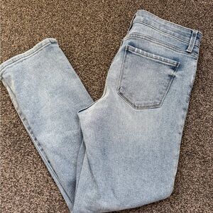 Light Wash Women’s Jeans